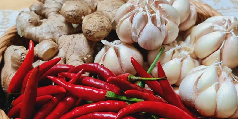 Sử dụng hành tự làm thuốc trừ sâu sinh học tại nhà